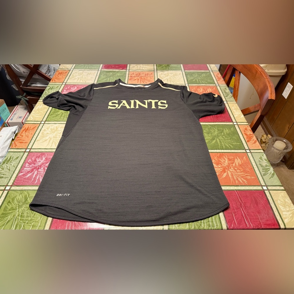 Rare NFL New Orleans Saints Dri Fit Athletic Shirt Large Dri-Fit